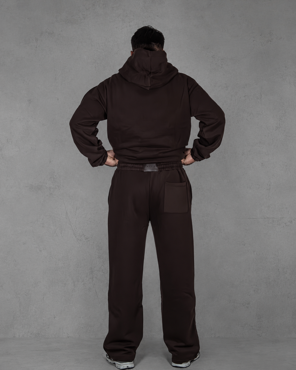 THE CORE OVERSIZED HOODIE - ESPRESSO