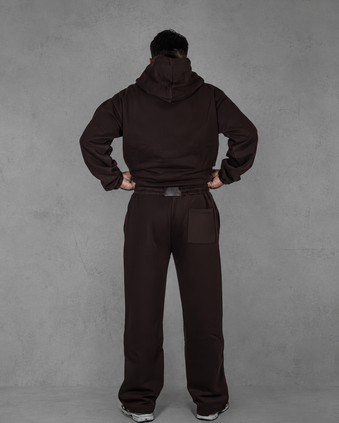 THE CORE OVERSIZED HOODIE - ESPRESSO
