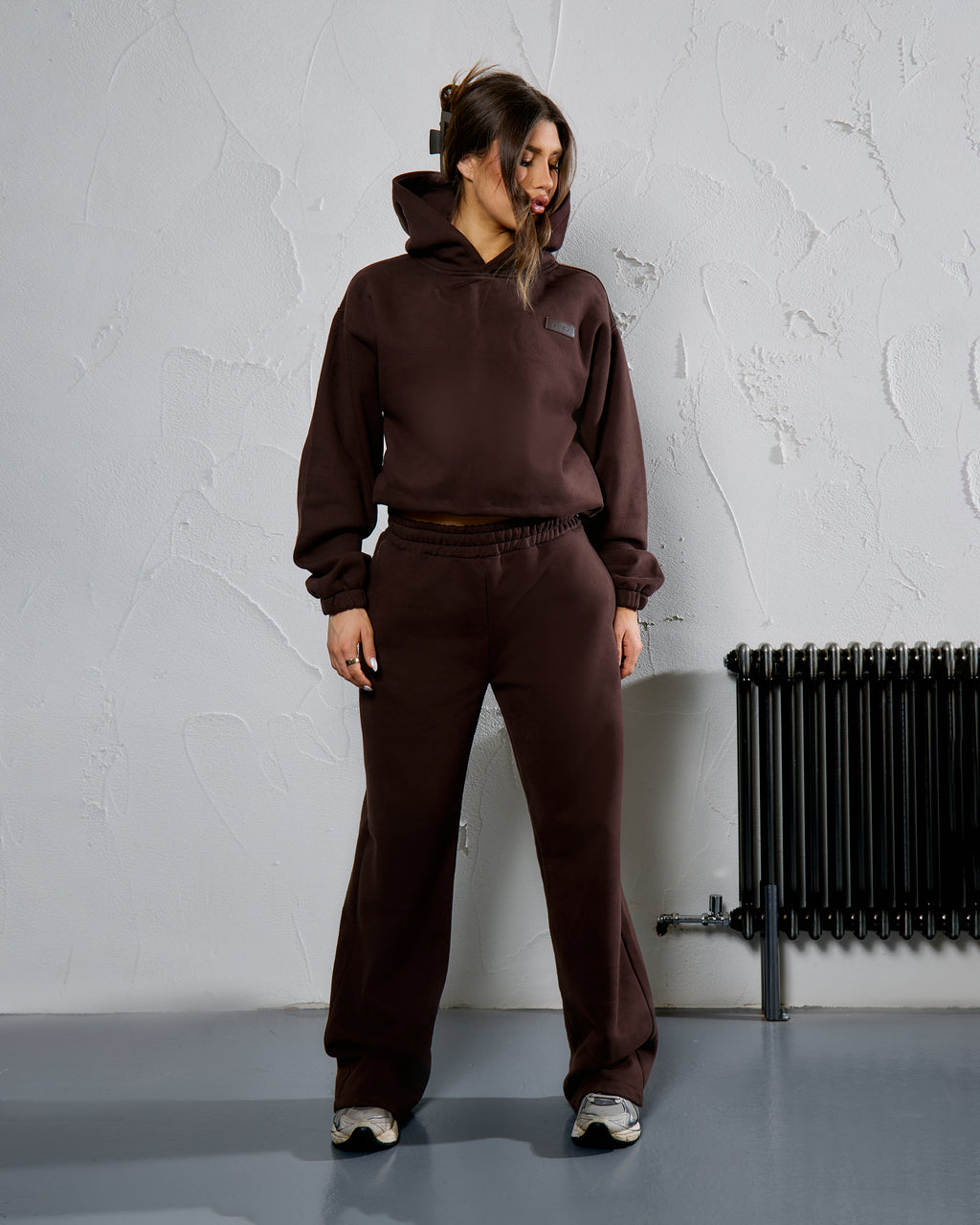 THE CORE OVERSIZED HOODIE - ESPRESSO